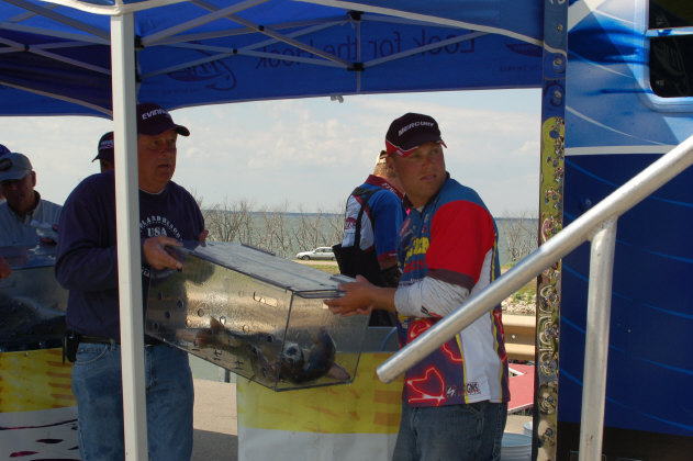 40051A96-2D08-46CC-A7A3-476D1A0AC870