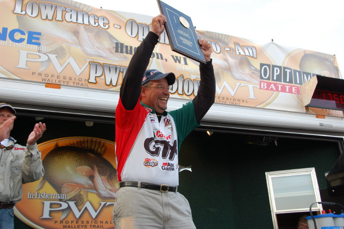 401DB319-B89F-4A2E-934D-CE1B80D1D4A5