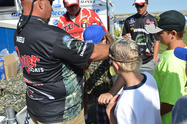 40384D9A-D24E-42C2-9CF0-BBF6992E4242