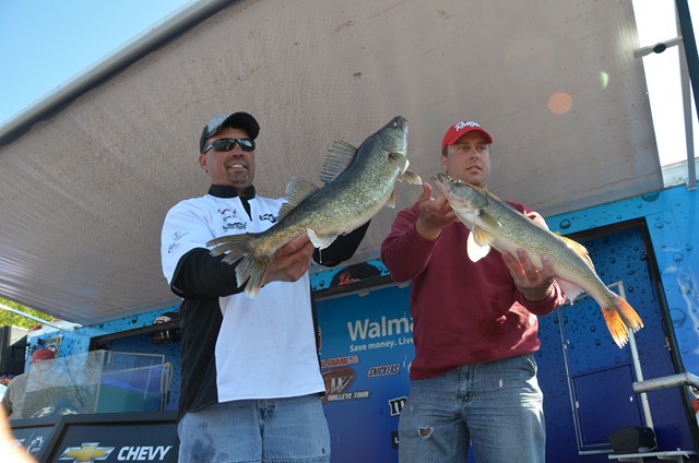 40759467-7683-4FE8-9EB7-BFA8699F4054