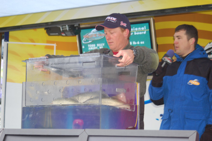 4086A419-9AB3-4C6E-B3B5-0AB1D5DECA6A