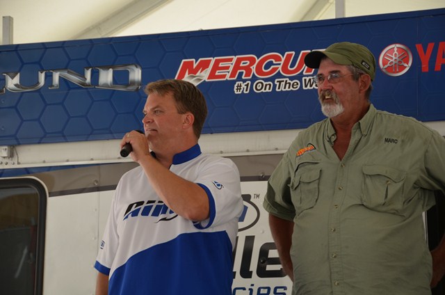 40B6CAD0-CA9A-4C4A-BE0D-12101CCD91EE