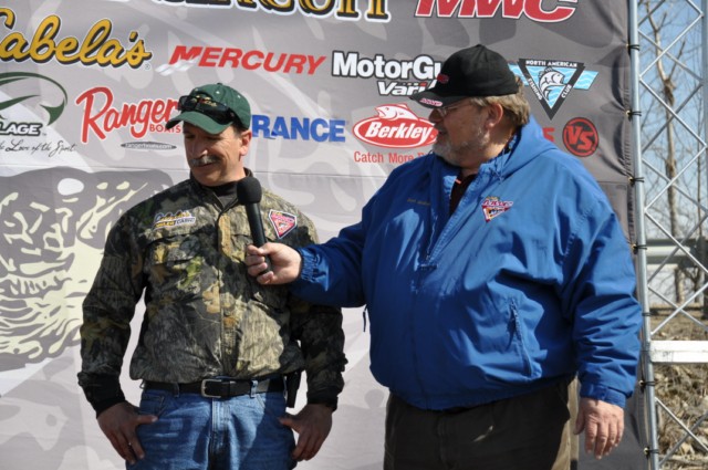 40E937E0-016F-4851-ABF5-F08BE7561912