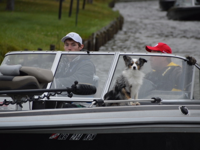 41670300-7690-49B1-99DF-277A4D7F3C43