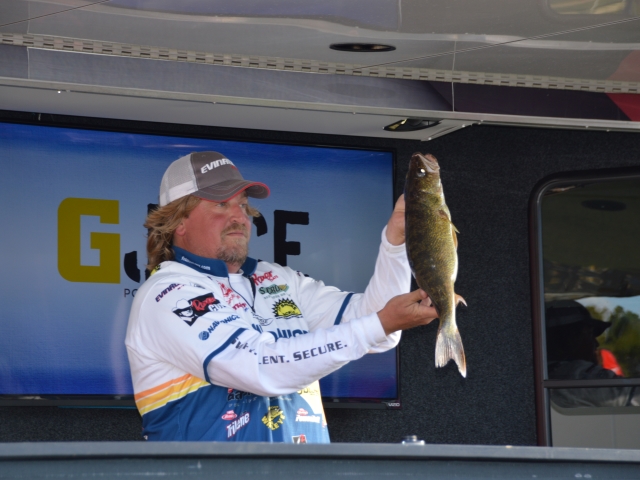 4294CF9B-54F2-4880-AEB8-9E9AC4B3282E