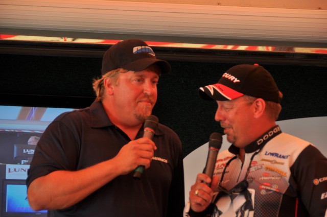 42D65EF9-4D8F-4CB1-8B9D-CA70C8F236B4