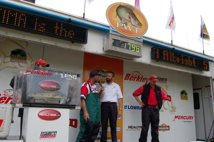 42E7E038-0463-4BAA-9AEC-9085F9DD3004