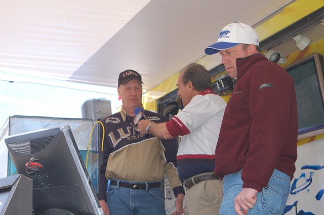 42EC4943-1E7C-4E39-81C1-26AA055FAB02