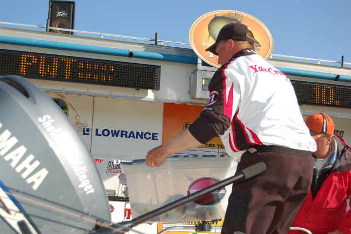 43675A27-E3E0-42B9-A25C-6D6855F7AFA3