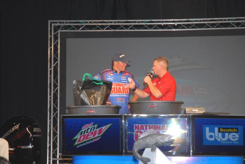 438984A2-792D-4644-B905-C28C36009E8F