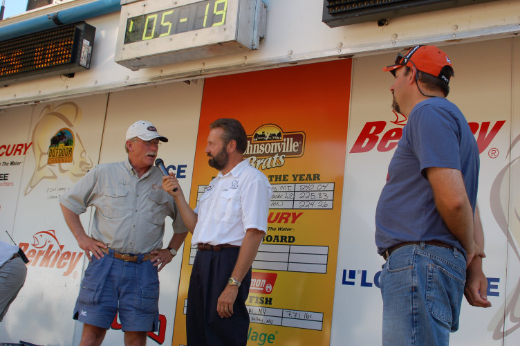 43DA5F59-C1F8-415B-875A-E9C681E26DD3