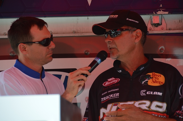 43E68DE0-CA2A-40BF-914B-36249A1A0FBE