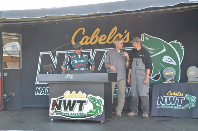 440C94FA-183F-4AD4-A055-069C1E7E599D