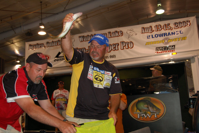 44EDF2EE-C8D8-42CE-ABA4-D6DB095893E3