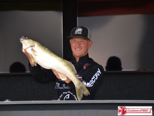 44F5EF76-5652-44A0-B315-97DCDB6193A1