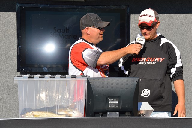 45275D35-21C2-4617-BE00-BCFCDFBC6CD8