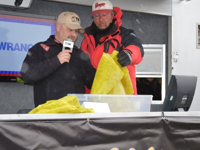 4567F2DE-A1D3-4A81-8556-855615911D21