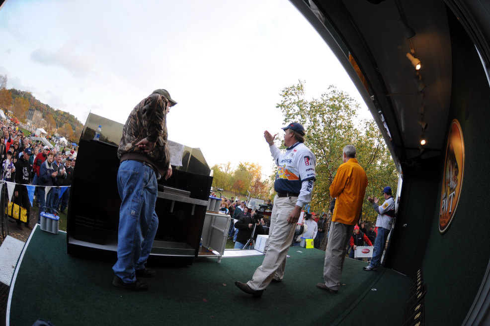 46B939B0-5657-48EA-A471-7A2EF83EFEEE