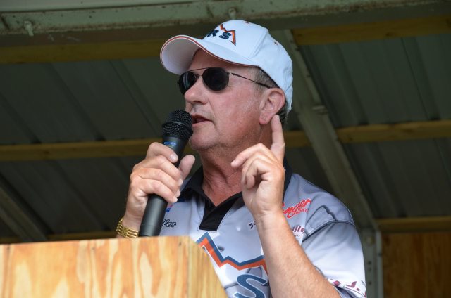 4745417D-7BFF-41F4-AE6B-0259012A5E4E