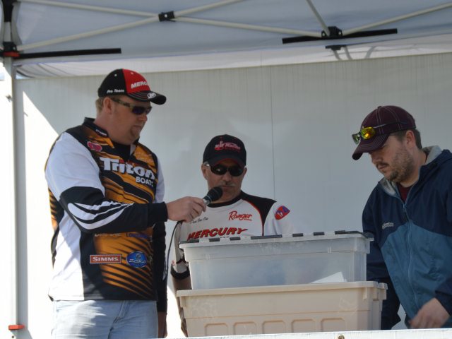 47D42B99-116C-4C77-BE2F-14DF565DB014