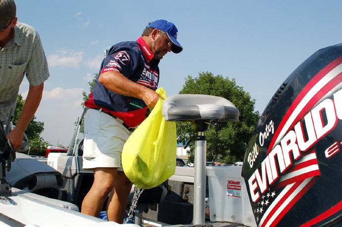 47DE6C17-5A20-4BD7-9BC6-15D96890D1BF