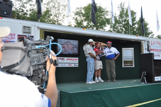 47FE0387-10F3-4F75-85B4-0FA9FAFE1F46