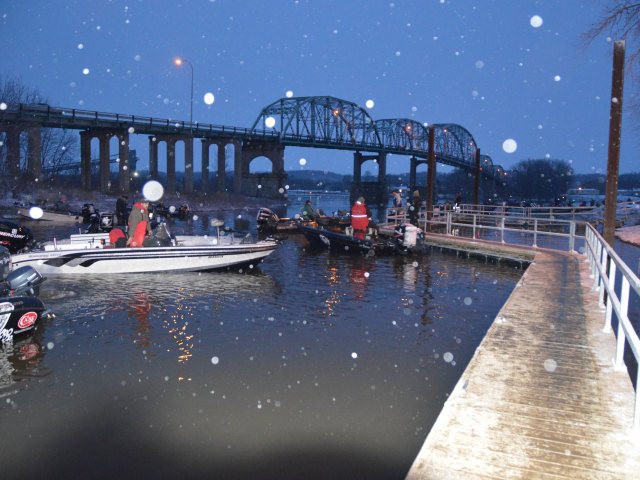 48741F9E-81B0-470A-93F0-F5D56E1EE2B2