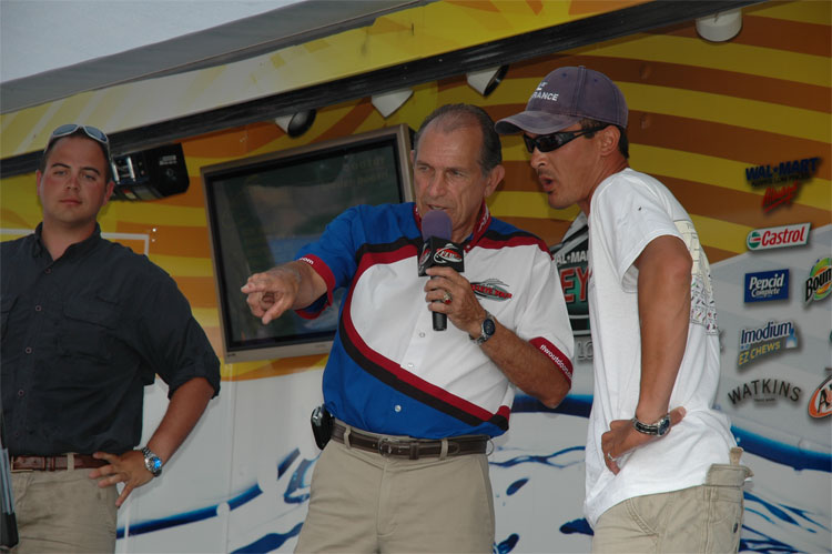 4896E94D-28FE-4F93-A5E6-A63E4D003E75