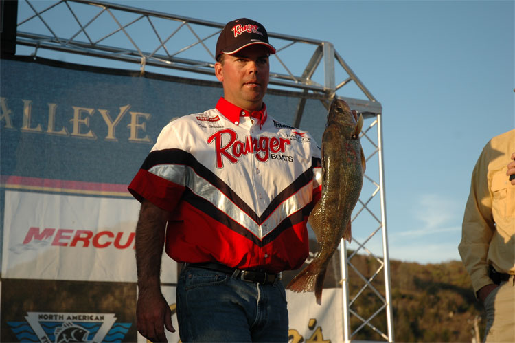 48B05B01-3755-462E-968E-AF5D7620A951