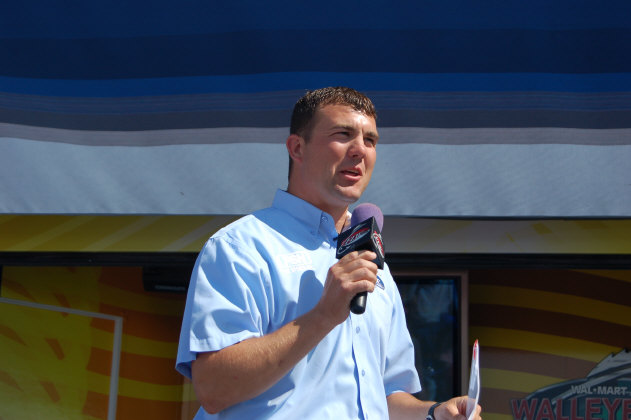 48B5BD17-813F-4FE8-9A00-C4794E5FA77B