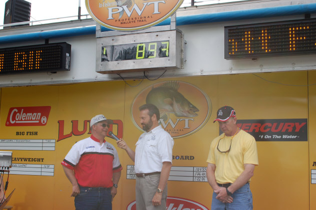 48C95646-D737-4AB4-99D1-993B989BCCDB