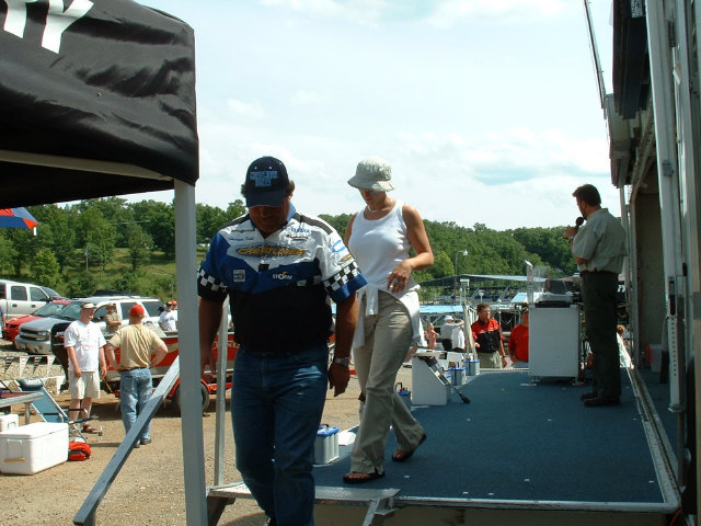 48E9DE62-361B-4DE3-AAD3-F077295E9A35