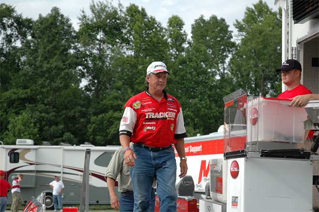 48EBA4DC-F8A7-484B-8EC1-9806286D1C94