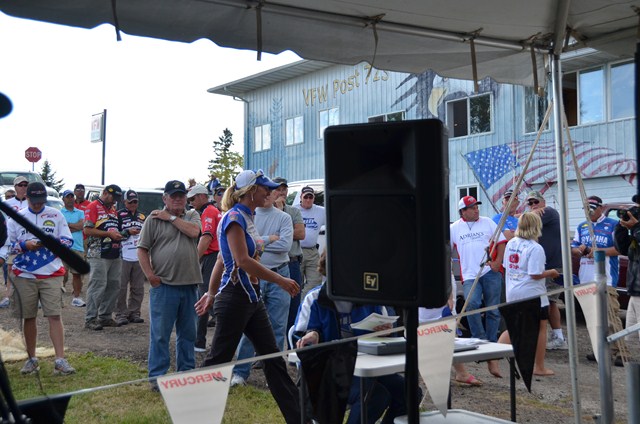 498E20F9-5DAD-4FD6-8857-5ADDEF99256B