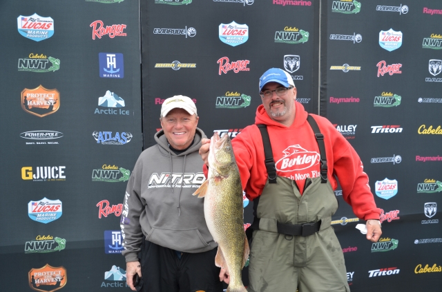 49B32CDC-FFC7-4CFD-9CB0-9A0ED573277B