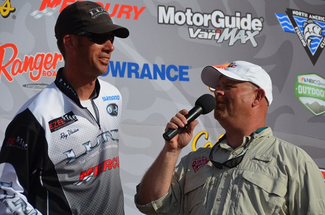 49B488D2-981E-440B-B27E-3360016468F9