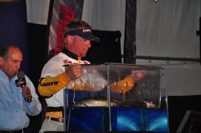 49C64996-7145-424E-92C8-865A10220676