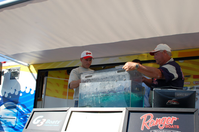 49CBFA21-FB1E-4417-B6BA-B039CE921AC5