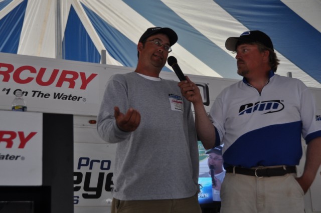 4A07E07E-6E75-4B7D-99B9-537DC4D4ADB5