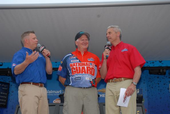 4A3BCEED-DED4-4136-8C6C-459D5F2E2ED5