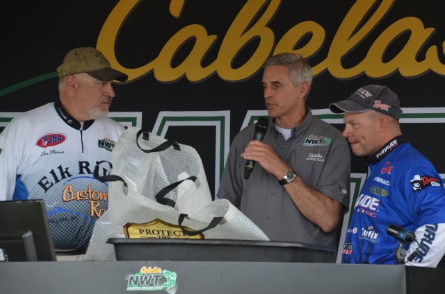 4A8963DF-94AC-43C7-B062-C817736FCF35