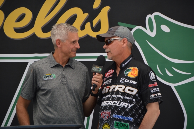 4AB202F8-CDE1-4219-A407-0CAE520732C4