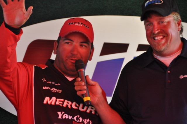 4AF806FA-59D0-4D01-9CB3-AB1114A1A136