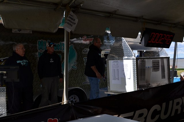 4AFB70FC-971C-4E44-B809-427582CF9287