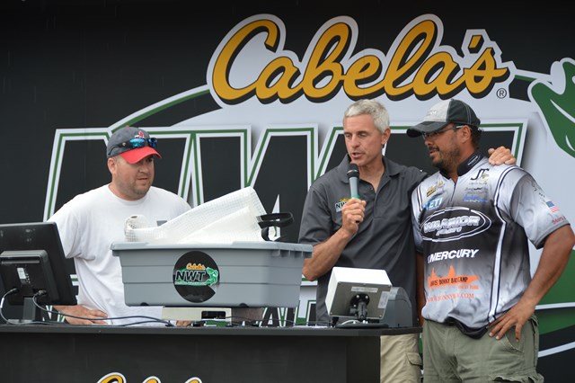 4B6B458E-7727-4592-B90B-A6AC58F6CC40