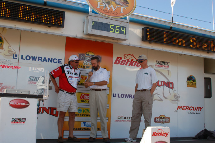 4B6D8E7D-1E13-4AB0-80CE-75116653FD84