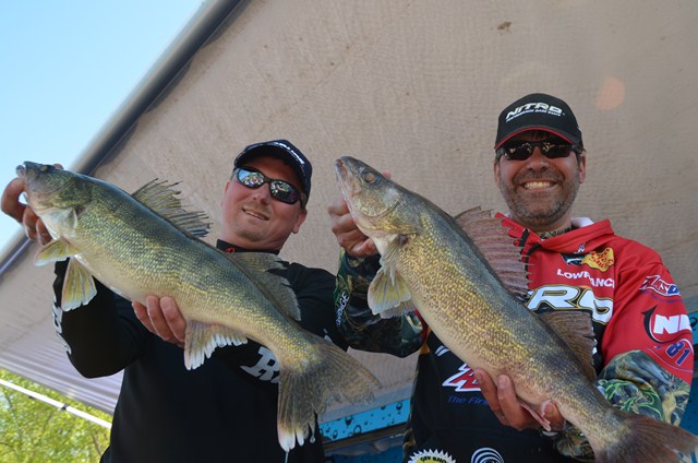 4B7F2FB8-2B3D-444D-91FC-8018358DDB9D