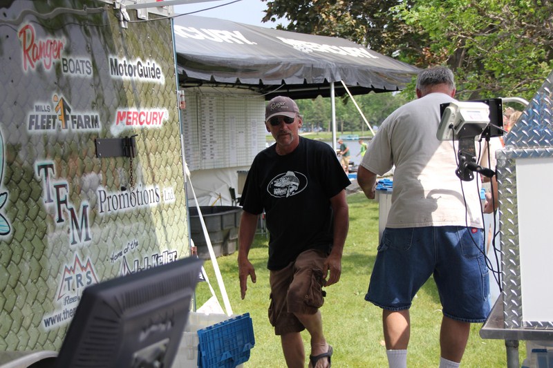 4BC80051-C8C8-47E1-A2E8-32E11A415AD7