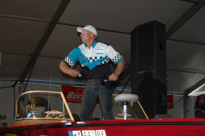 4BD71125-D8A7-473D-8FCC-BB9318C8A2B1