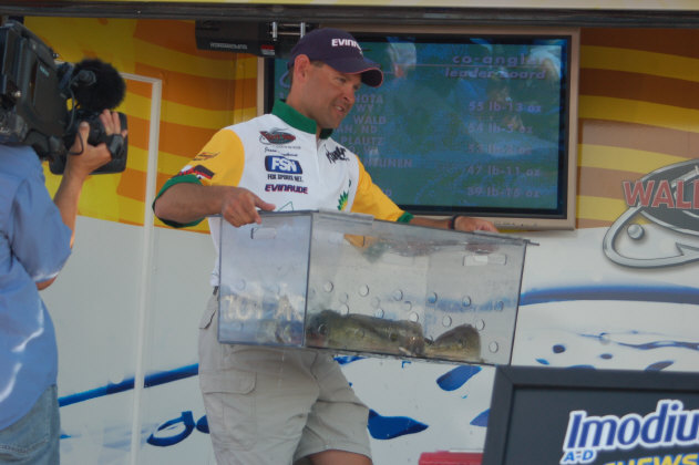 4C05DD4A-3DAF-494A-9208-58894FCFC214